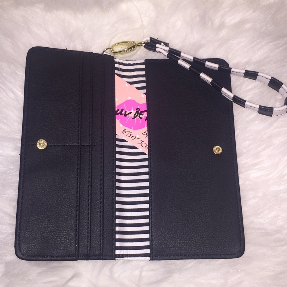 🎉LAST-1👜 BetseyJohnson w/ matching wallet👜💞 - Picture 6 of 8